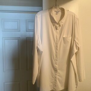 Freshly Dry cleaned Athleta Urbanite White Button Down 3XL